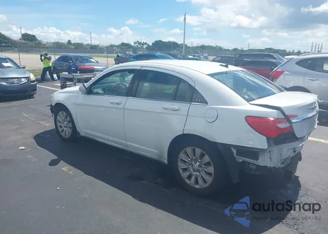2014 Chrysler 200 Lx из США, поврежденный, VIN 1C3CCBAB1EN141089
